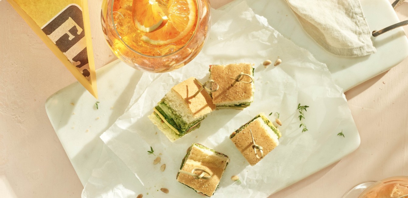 Aperol Spritz et<br/> des sandwiches au fromage <br/>Flandrien Jeune